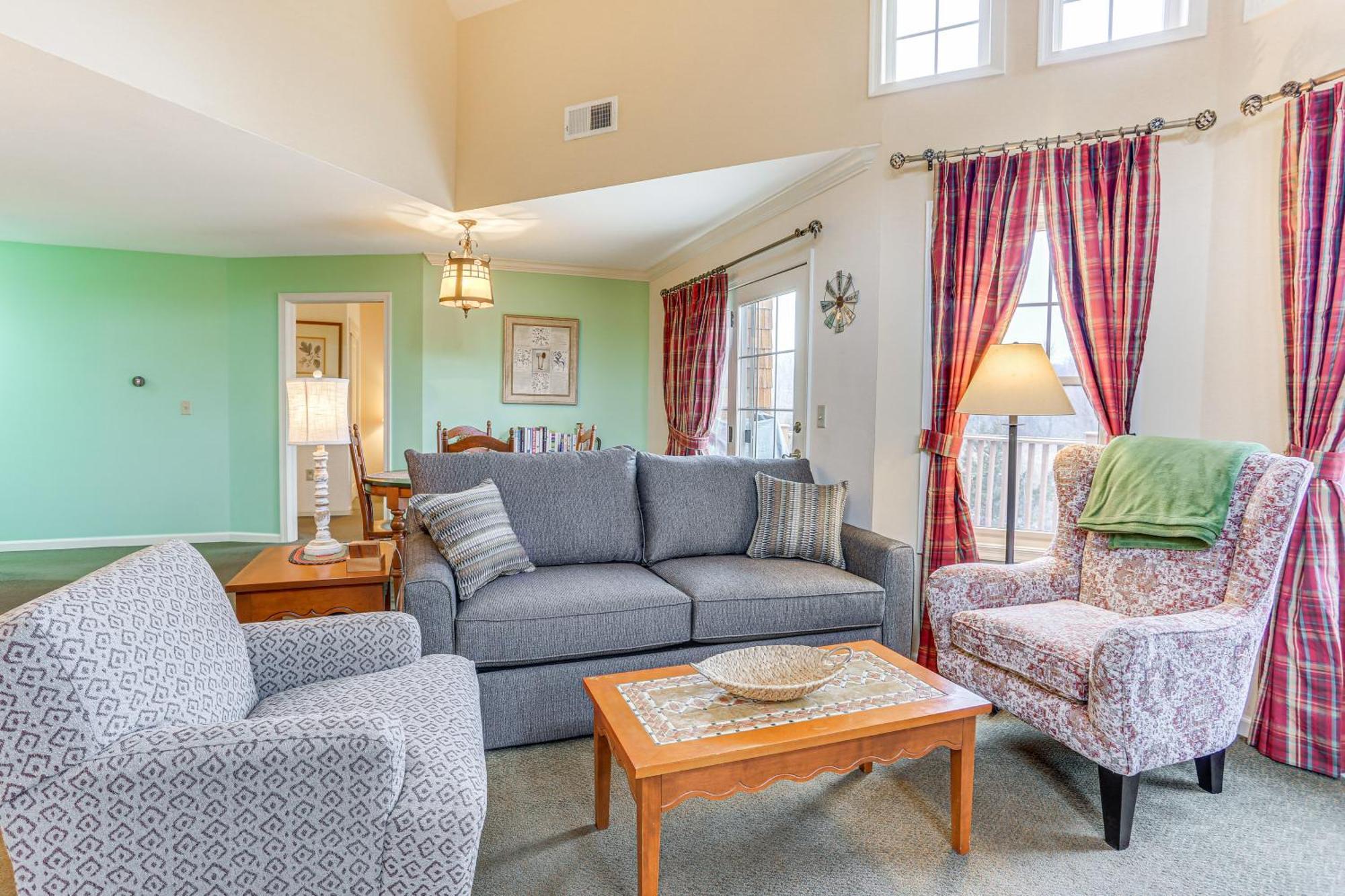 Spacious Condo With View Less Than 1 Mi To Mtn Creek Resort! Vernon Exterior photo